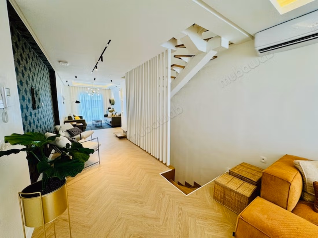 Maison de ville sur 4 etages / atypique