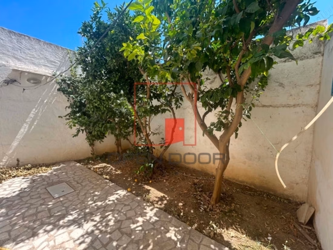 À louer –S2 avec jardin à La Marsa Ville