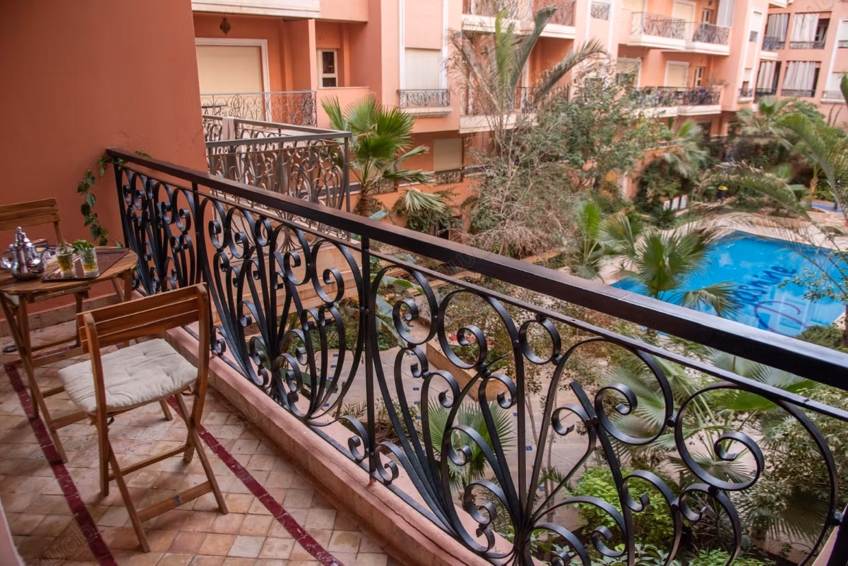 Location d'un appartement à Guéliz. 
Superficie 80 m². 
Meublé