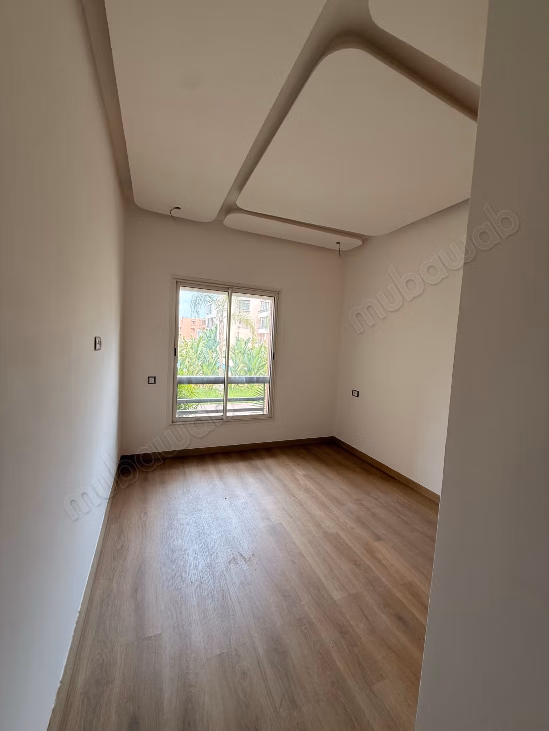 Very nice apartment for rent in Agdal. Total area 94 m². Concierge service, air conditioning