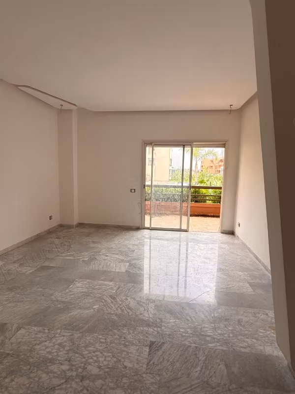 Very nice apartment for rent in Agdal. Total area 94 m². Concierge service, air conditioning