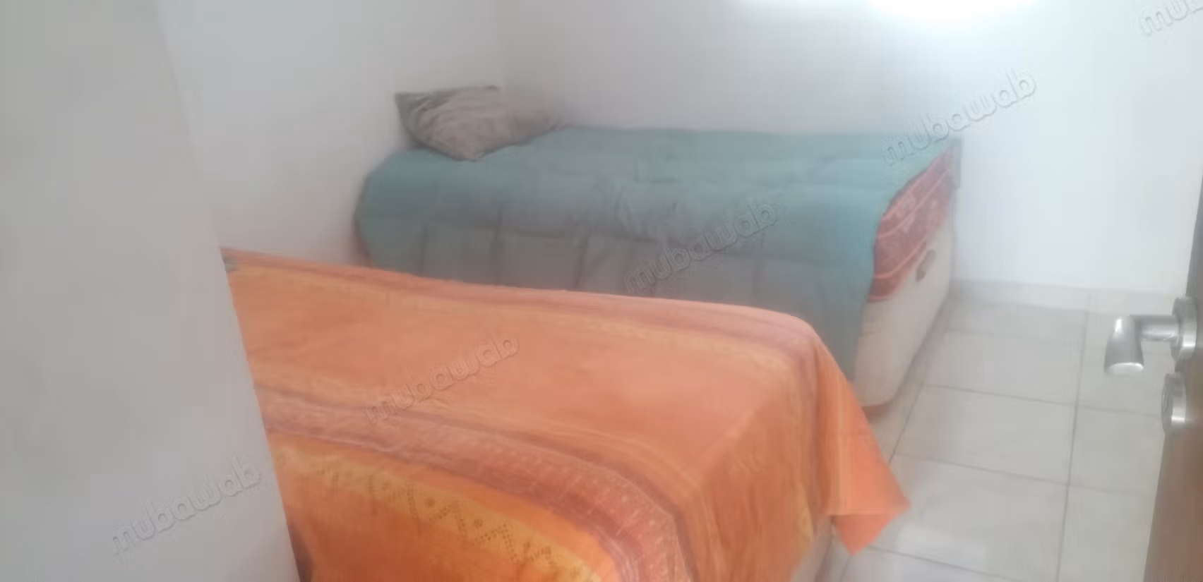 Location d'un appartement à Route de Ceuta. 
Surface totale 58 m². 
Système de parabole et salon marocain