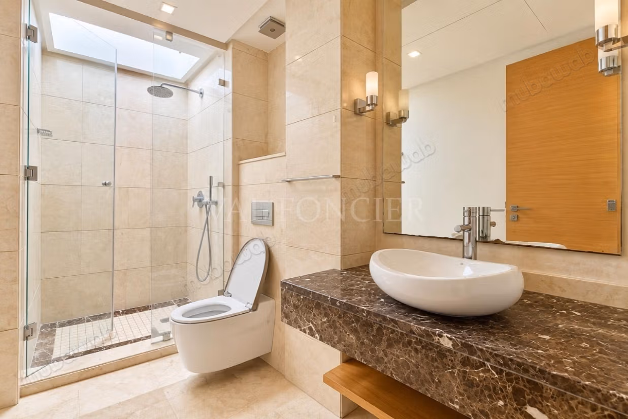 Location Superbe Villa 563m2 4 Chambres avec Piscine, Bouskoura