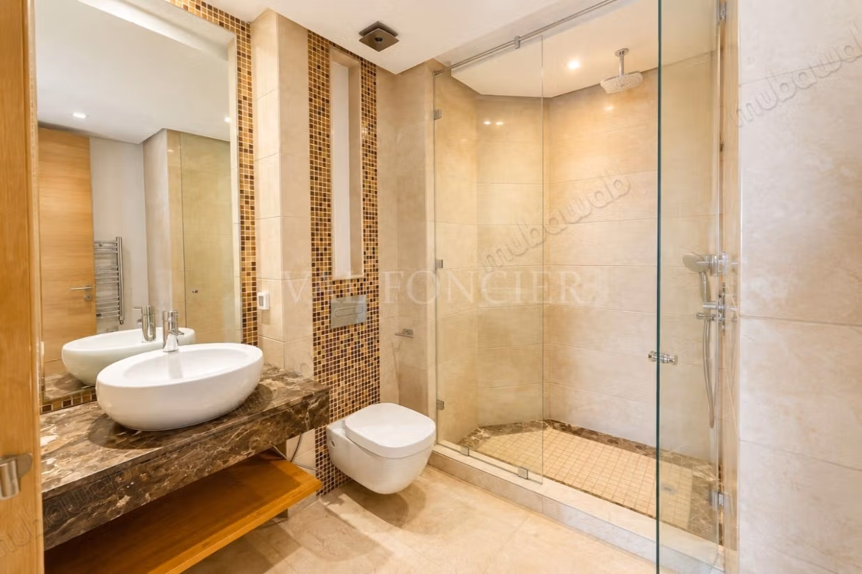 Location superbe villa 570m2 4chambres avec piscine 
Ville Verte, Bouskoura