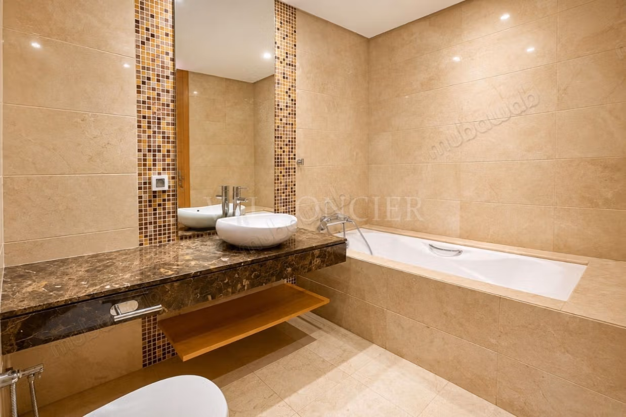 Location superbe villa 570m2 4chambres avec piscine 
Ville Verte, Bouskoura