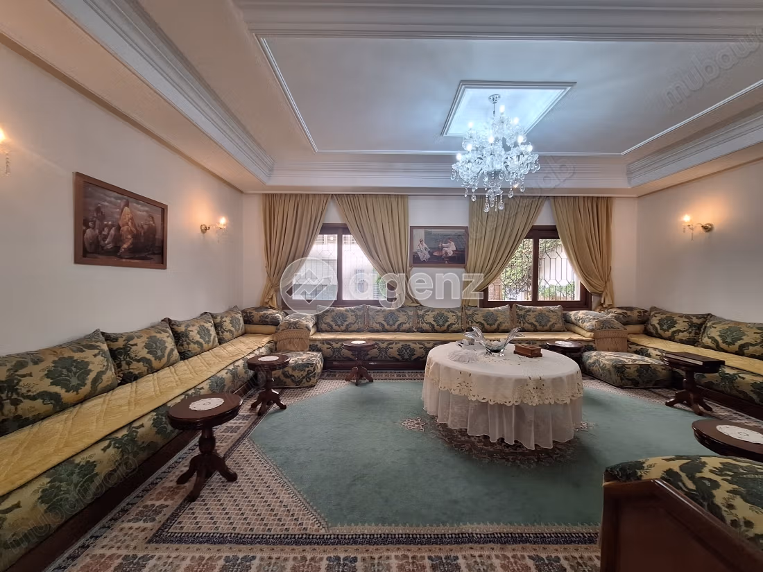 Appartement à vendre 335 m², 2 chambres Val Fleurie Casablanca