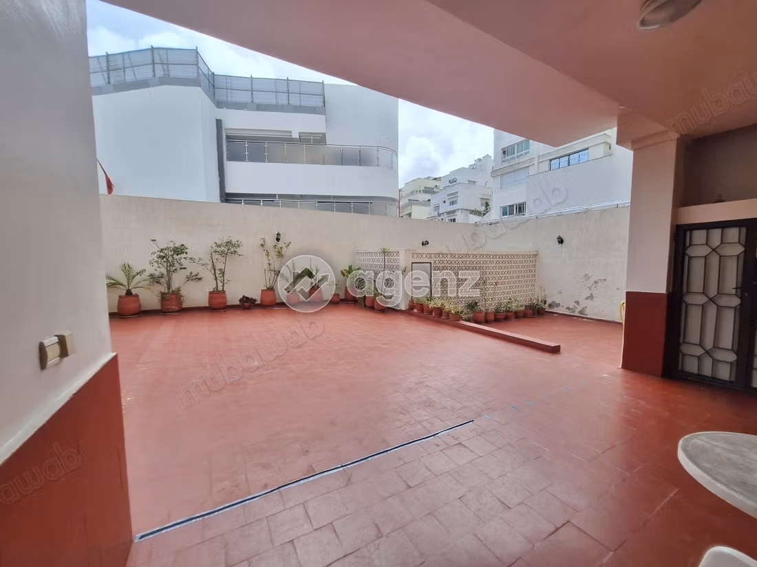 Appartement à vendre 335 m², 2 chambres Val Fleurie Casablanca