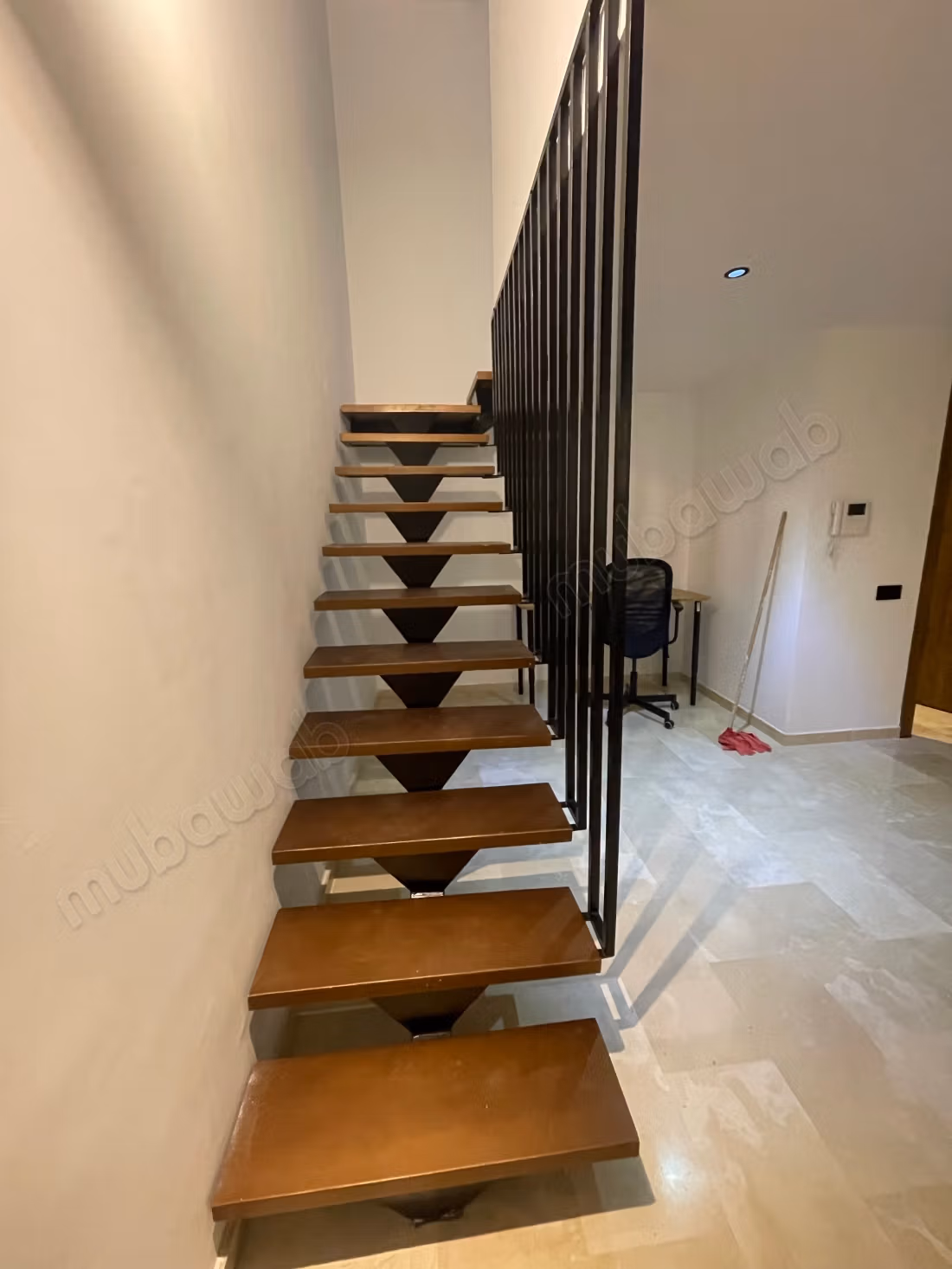 Grand duplex meublé à louer – Quartier Palmier