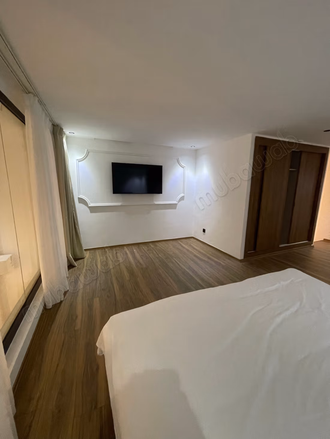 Grand duplex meublé à louer – Quartier Palmier