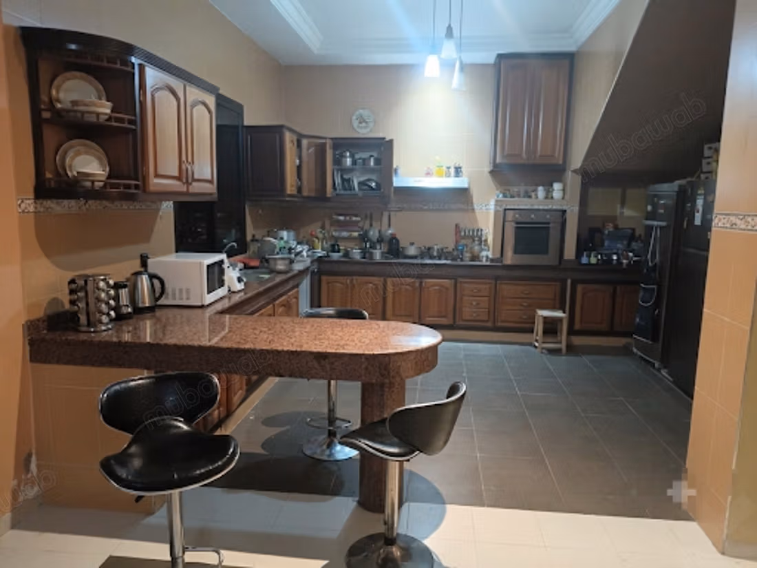 Villa à Vendre de 240.0 m² à Marrakech, Amerchich