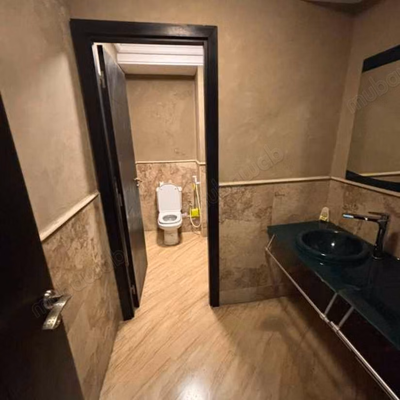Appartement à Louer de 206.0 m² à,