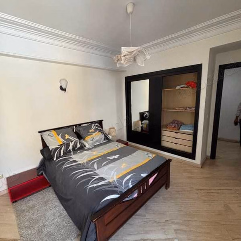 Appartement à Louer de 206.0 m² à,