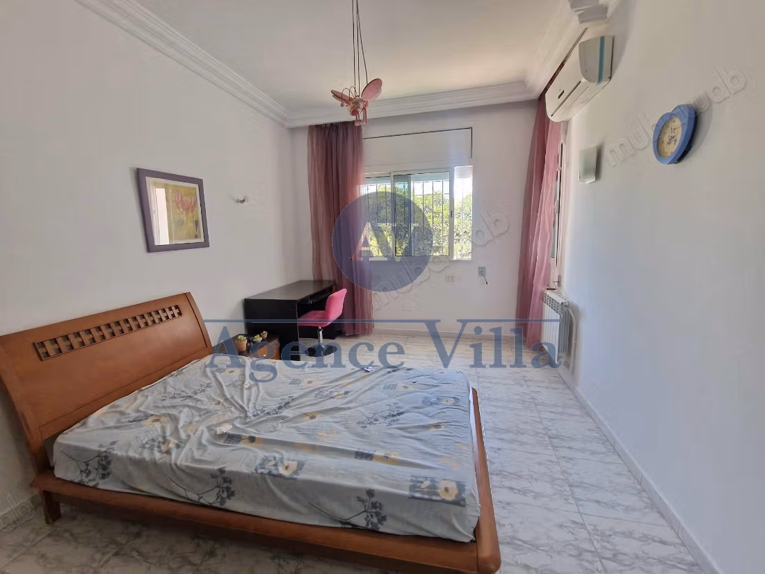 A louer un duplex s4 à sidi daoued