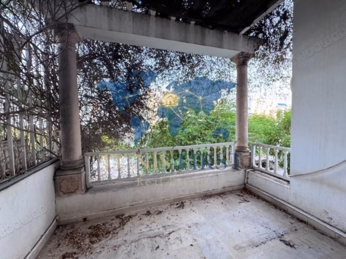 In Affitto Villa Grandiosa con Piscina a Cartagine