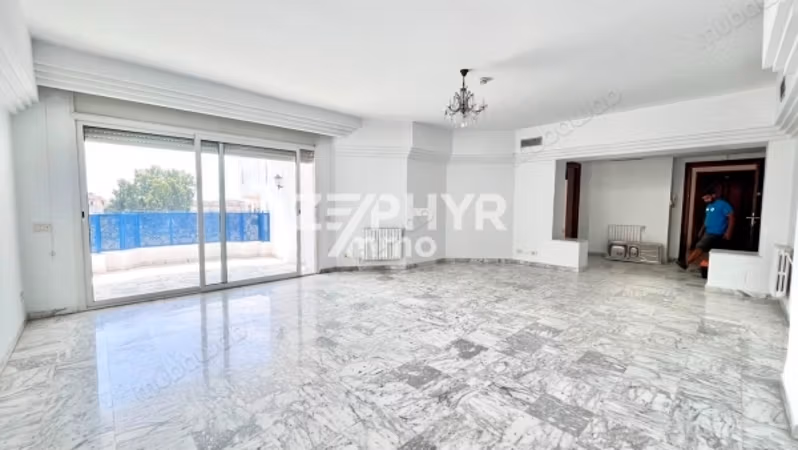 For rent: Empty S3 apartment at Marsa beach