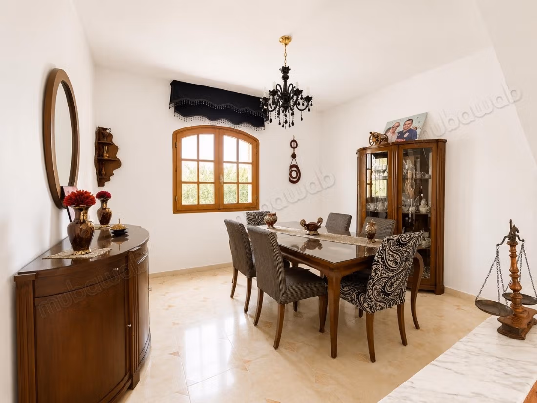 A vendre villa sur un terrain de 689m²sis à Ezzahra