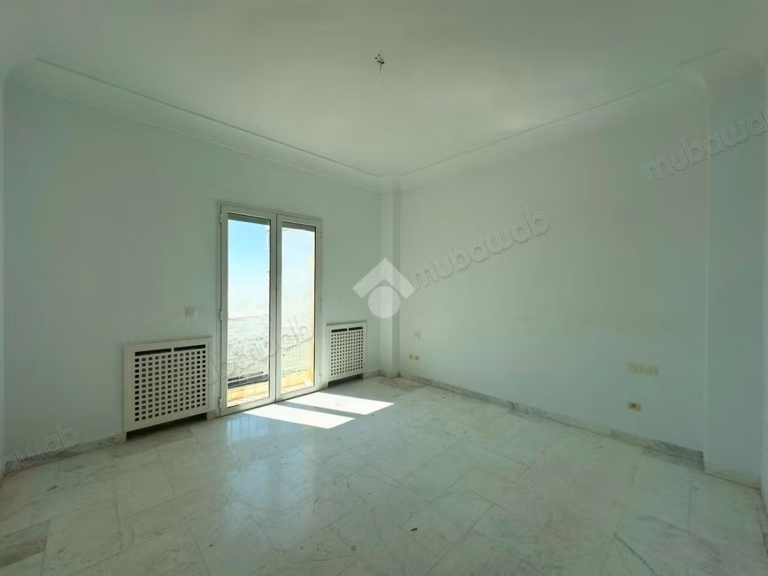 يوجد فيديو s3 متاح للإيجار