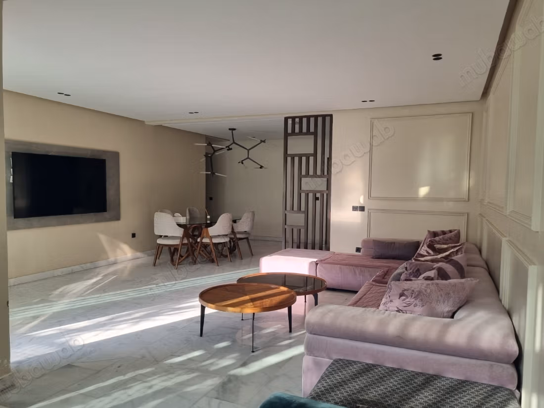 Racine Moliere 163sqm 3CC 6th E Terrace Garage