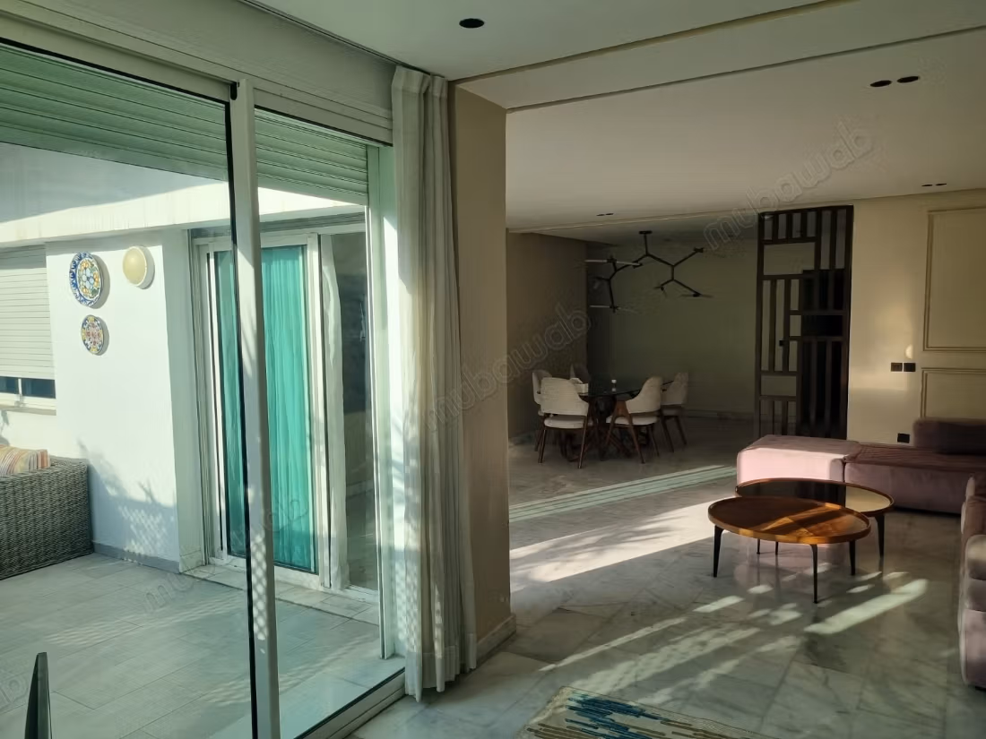 Racine Moliere 163sqm 3CC 6th E Terrace Garage