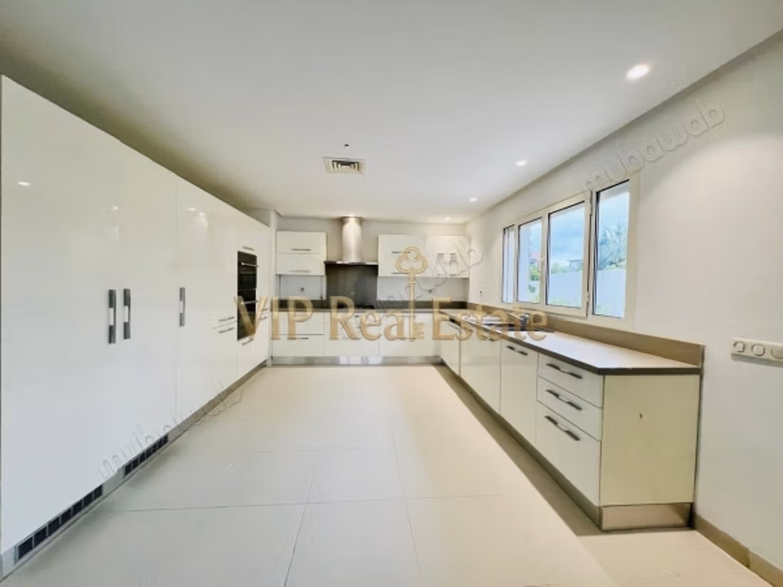 In Vendita una Villa di Lusso a Gammarth