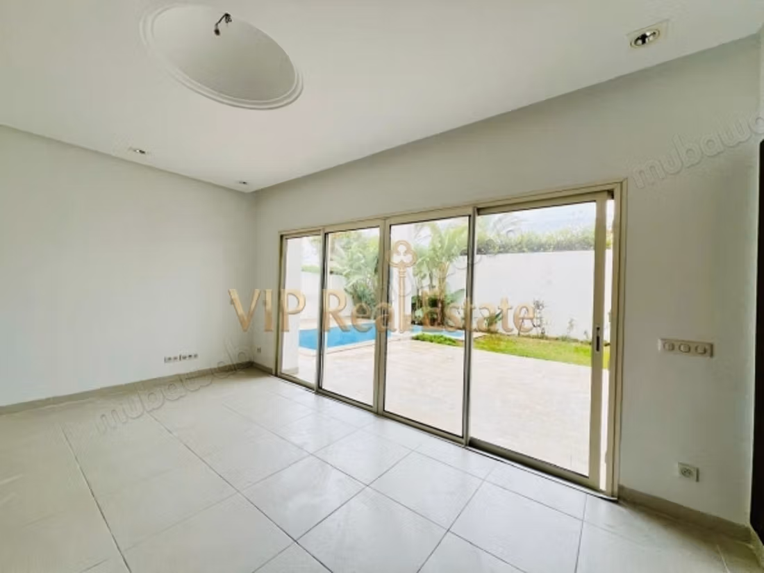 In Vendita una Villa di Lusso a Gammarth