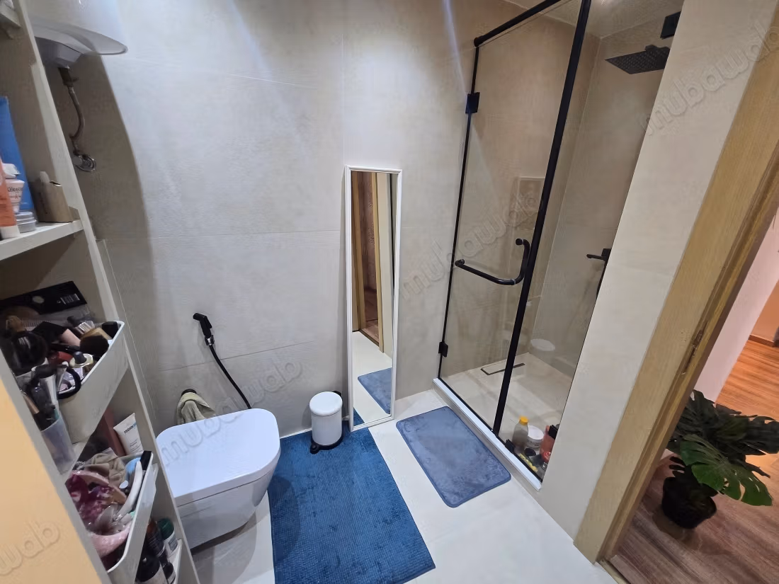 Appartement à l'achat à Bourgogne Est. 3 pièces. Terrasse et ascenseur