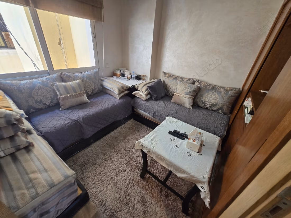 Appartement à l'achat à Bourgogne Est. 3 pièces. Terrasse et ascenseur