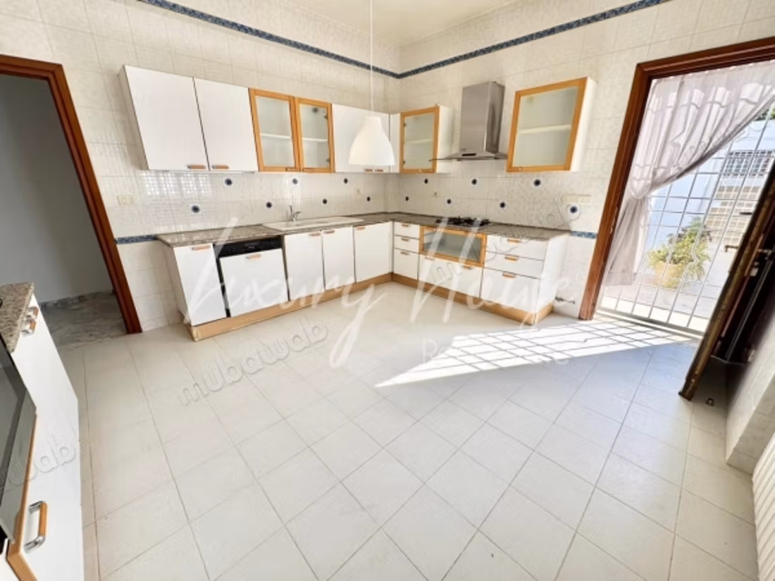 Villa su un piano con giardino a Marsa