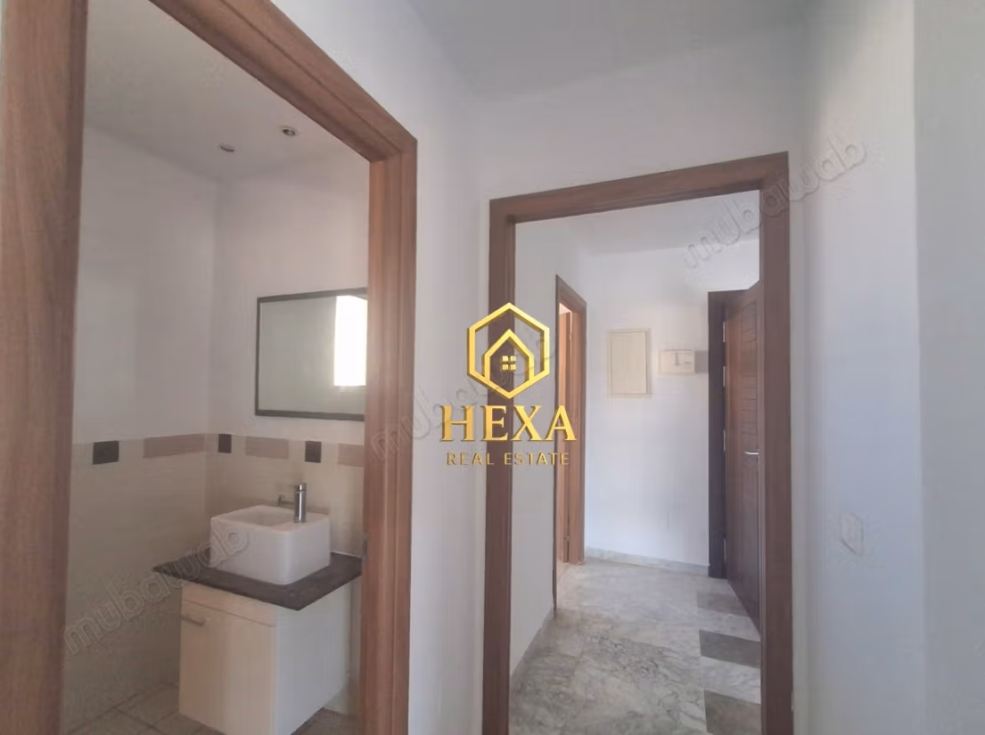 For rent S3 empty in Lake 2