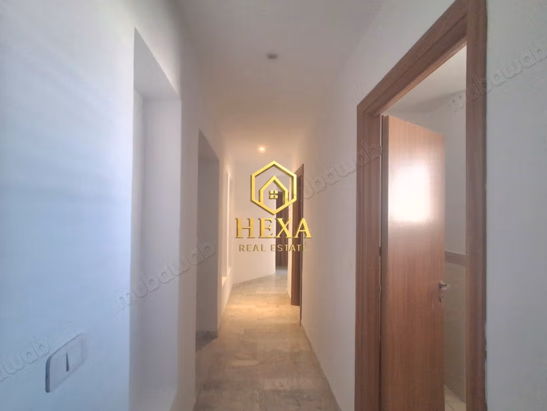 For rent S3 empty in Lake 2