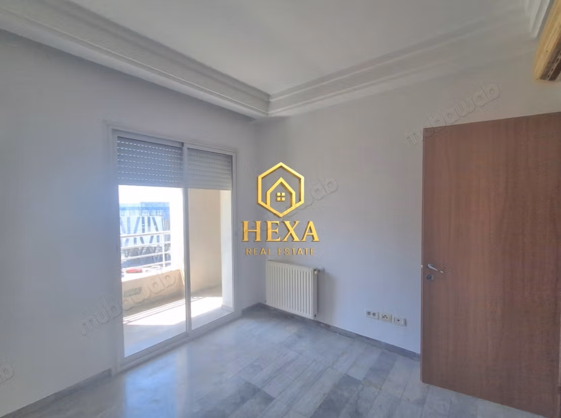 For rent S3 empty in Lake 2