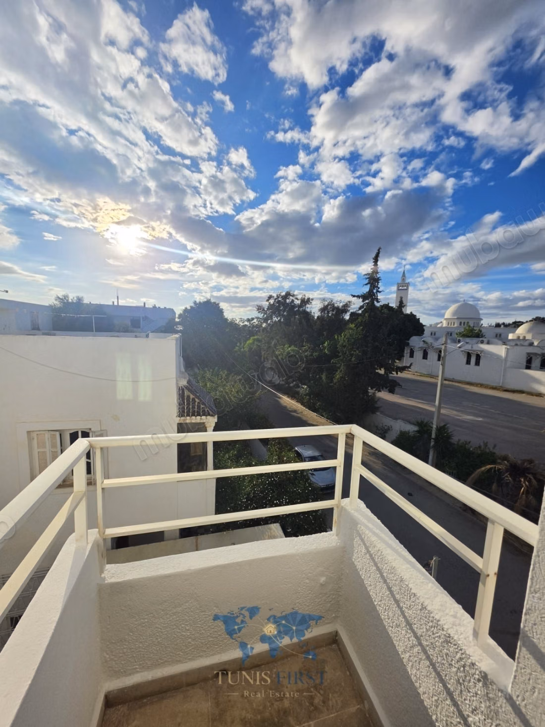 A Louer Etage de Villa à Marsa Cube