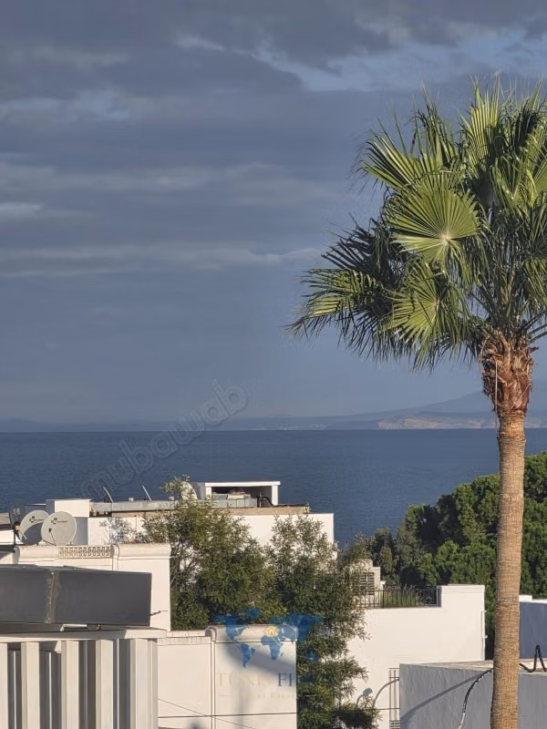 A Louer Etage de Villa à Marsa Cube