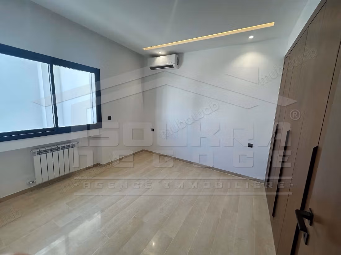 لبيع شقة جميلة S3 في السكرة