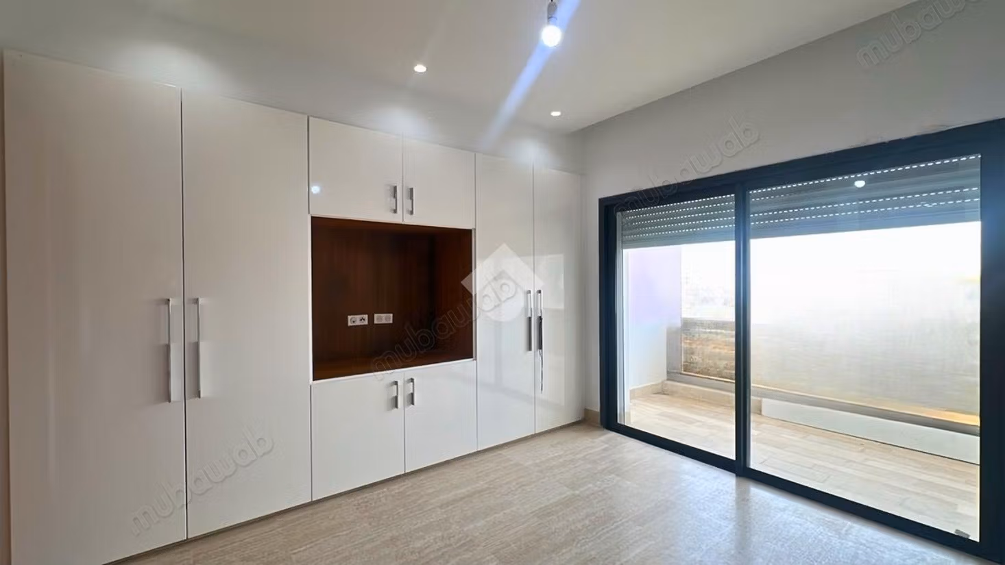 A S4 apartment is available for rent