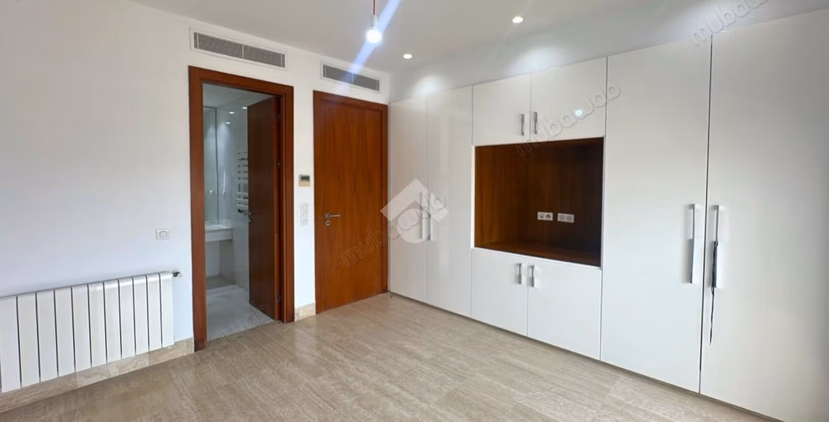 A S4 apartment is available for rent