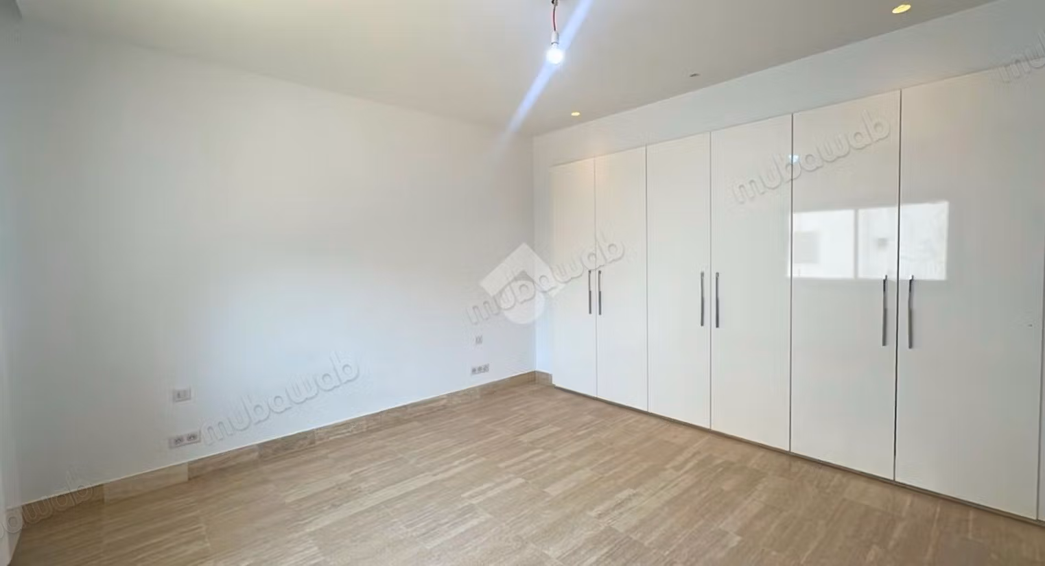 A S4 apartment is available for rent
