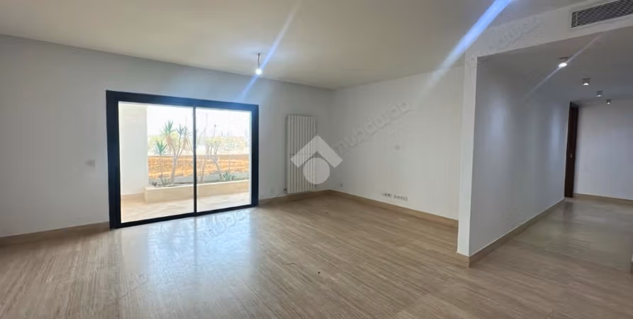 A S4 apartment is available for rent
