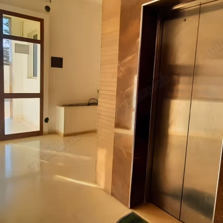 À LOUER appartement S1 À LA SOUKRA