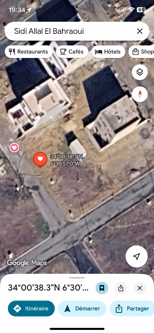 Verkoop van grond in Sidi Allal El Bahraoui. Totale oppervlakte 200 m²