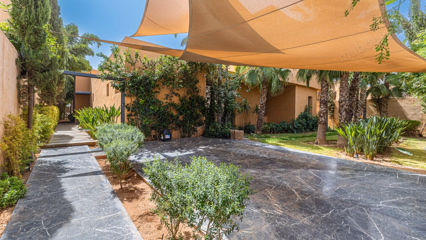 Ecole US villa meublée sans vis à vis