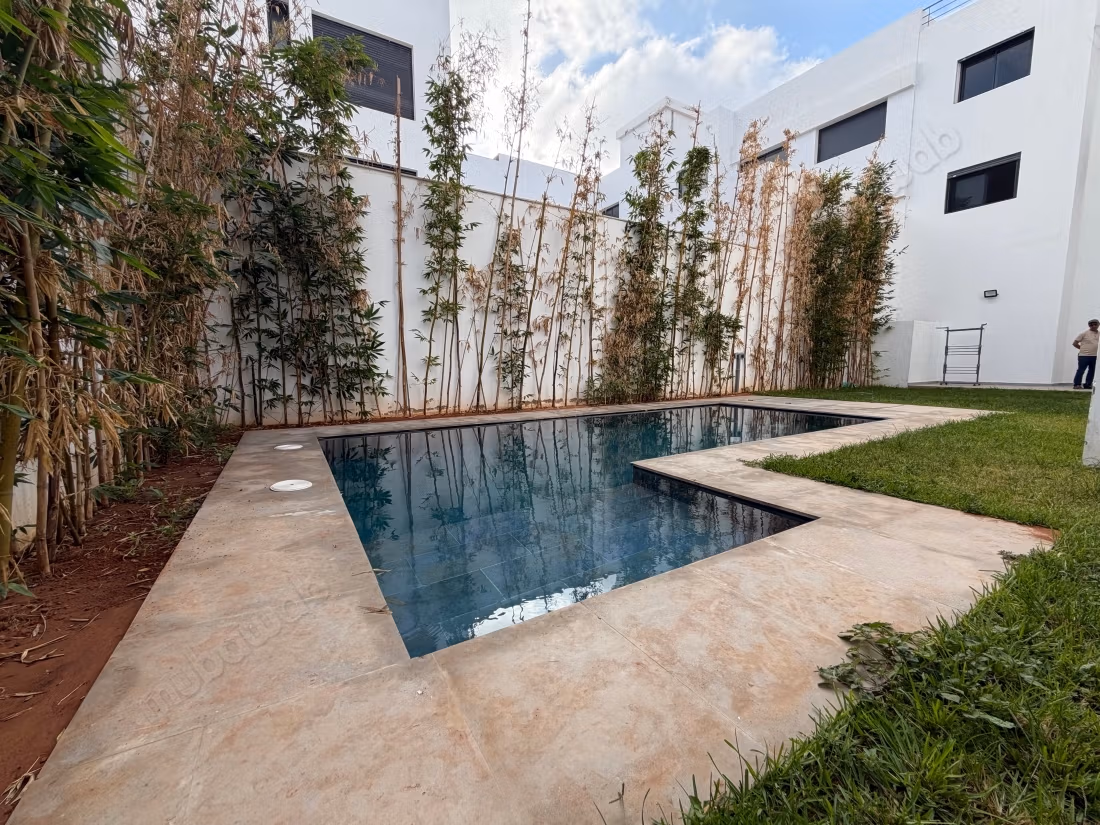 Apartamento excepcional en planta baja con piscina privada – Souissi