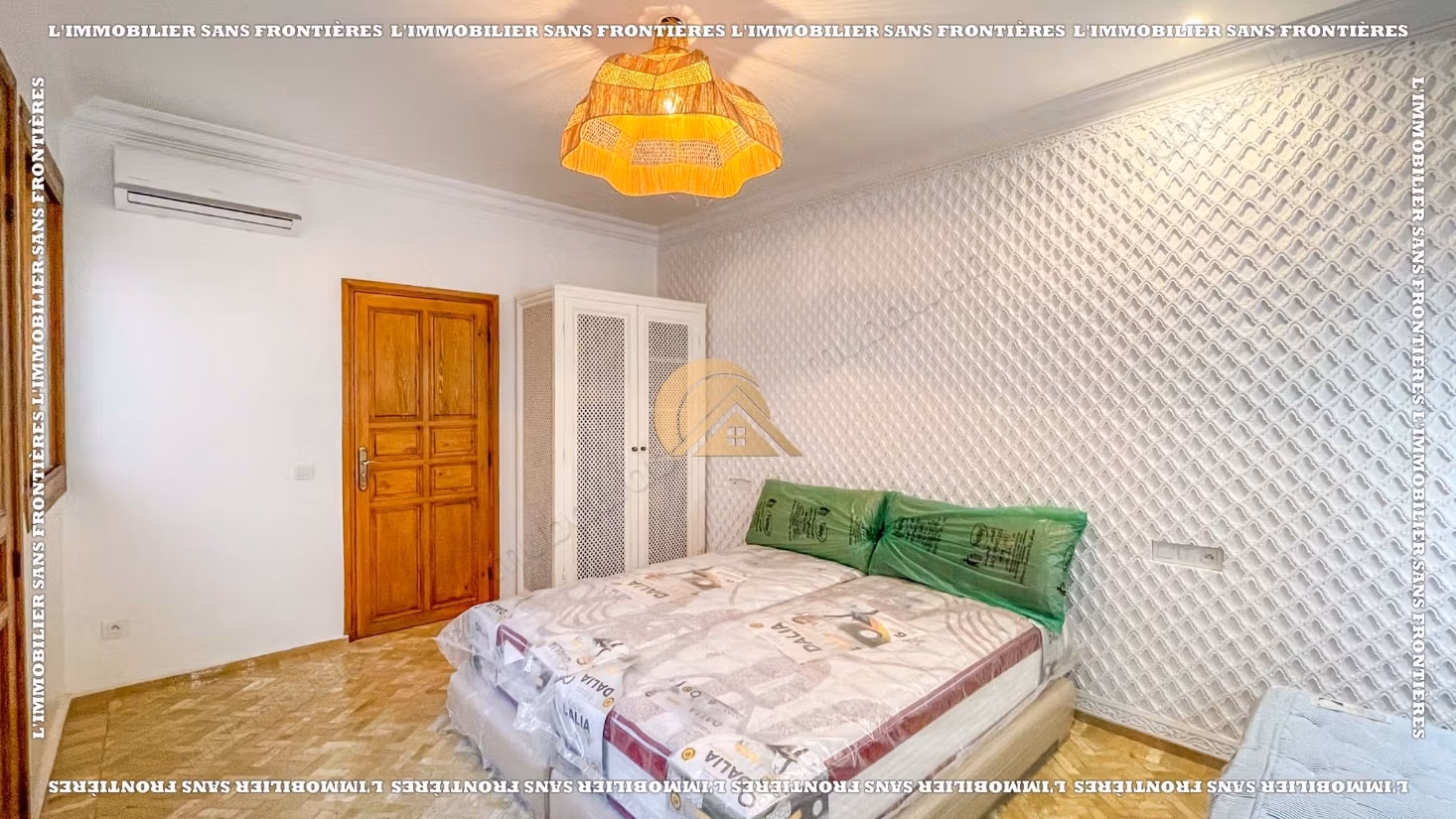 Riad neuf titré de 86 m² dans la Médina – 3 suites, piscine et cuisine d’été