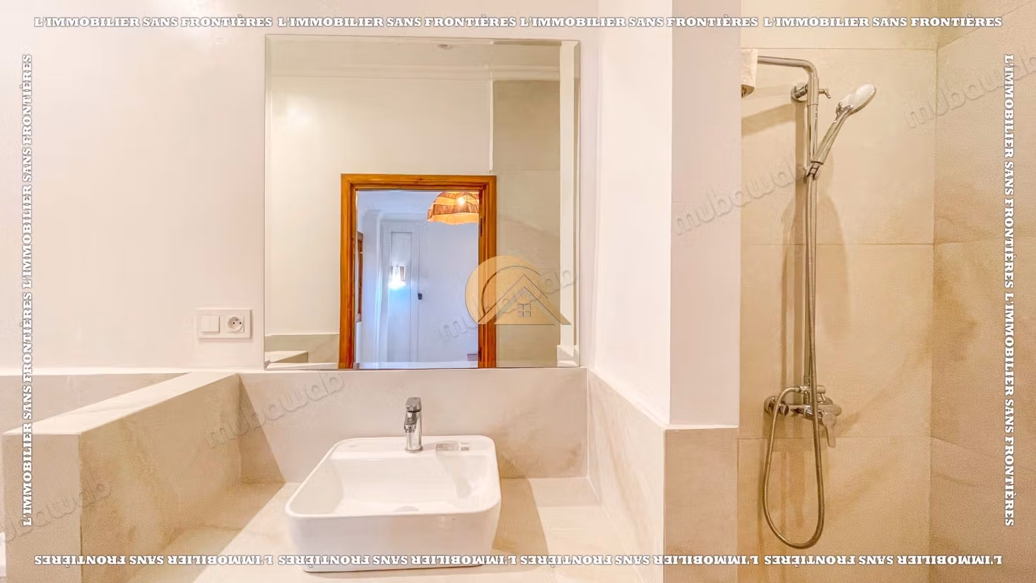 Riad neuf titré de 86 m² dans la Médina – 3 suites, piscine et cuisine d’été