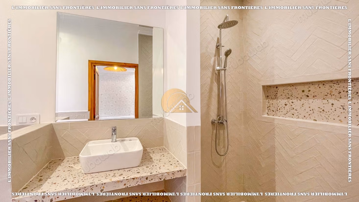 Riad neuf titré de 86 m² dans la Médina – 3 suites, piscine et cuisine d’été
