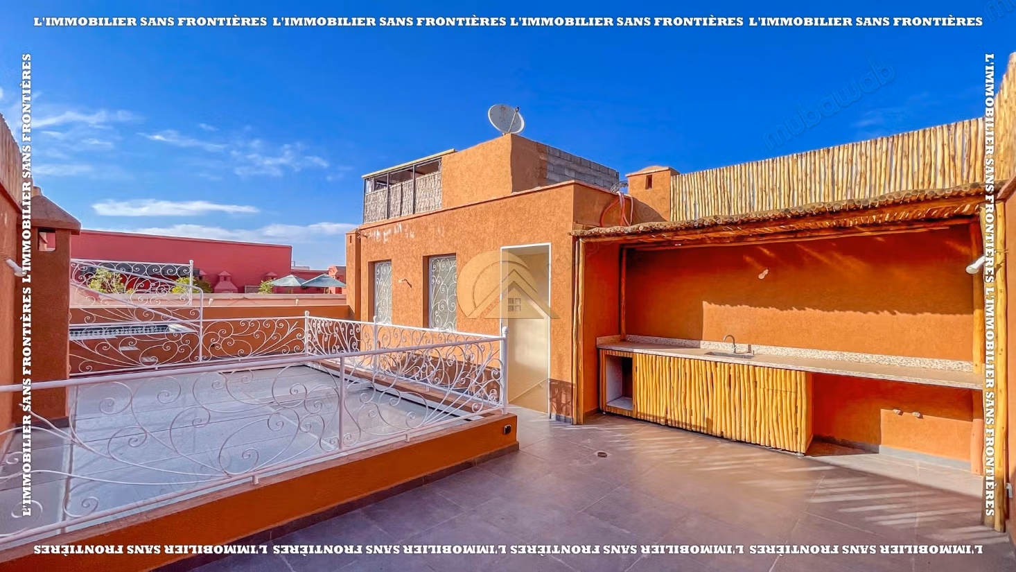 Riad neuf titré de 86 m² dans la Médina – 3 suites, piscine et cuisine d’été