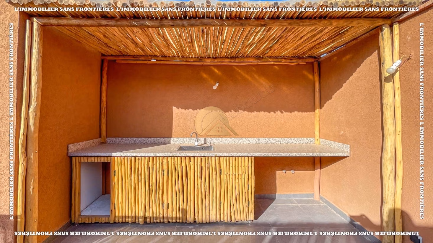Riad neuf titré de 86 m² dans la Médina – 3 suites, piscine et cuisine d’été