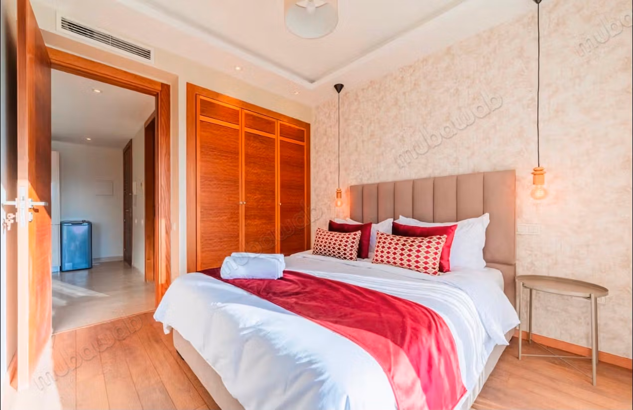 Studio meublé avec terrasse sans vis à vis au princesses 49m2
