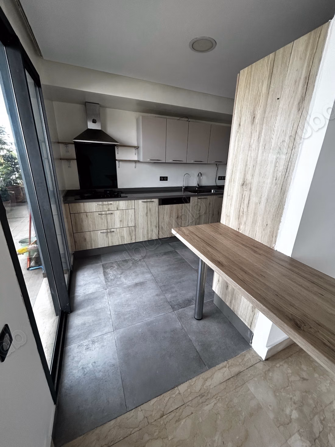 Très joli appartement à louer vide à Maarif Extension