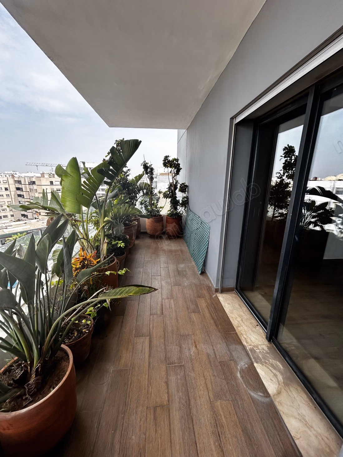 Très joli appartement à louer vide à Maarif Extension
